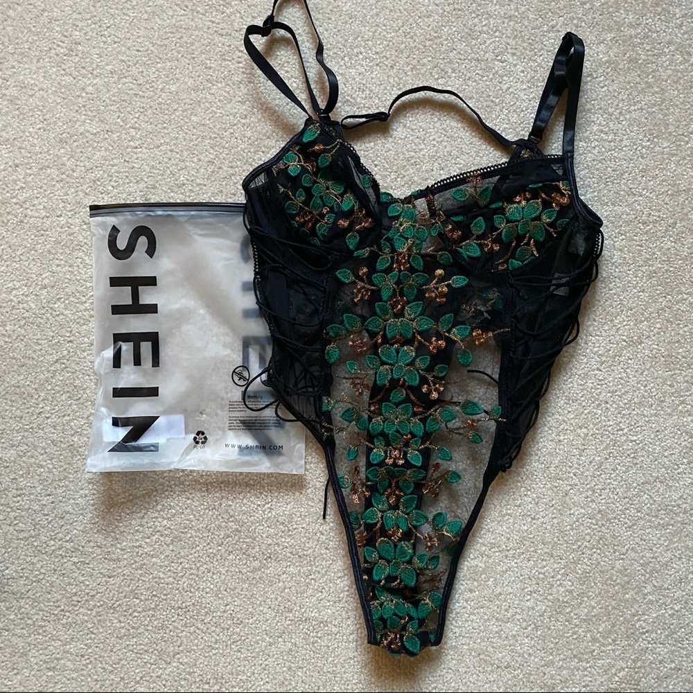 lingerie bodysuit